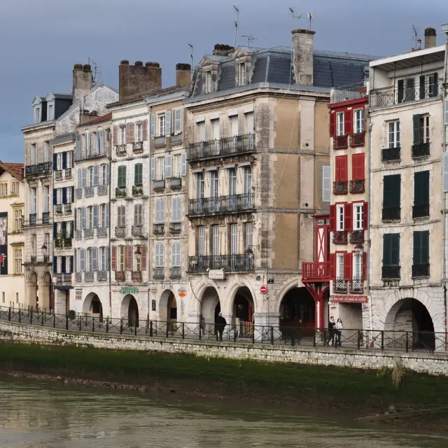 Bayonne